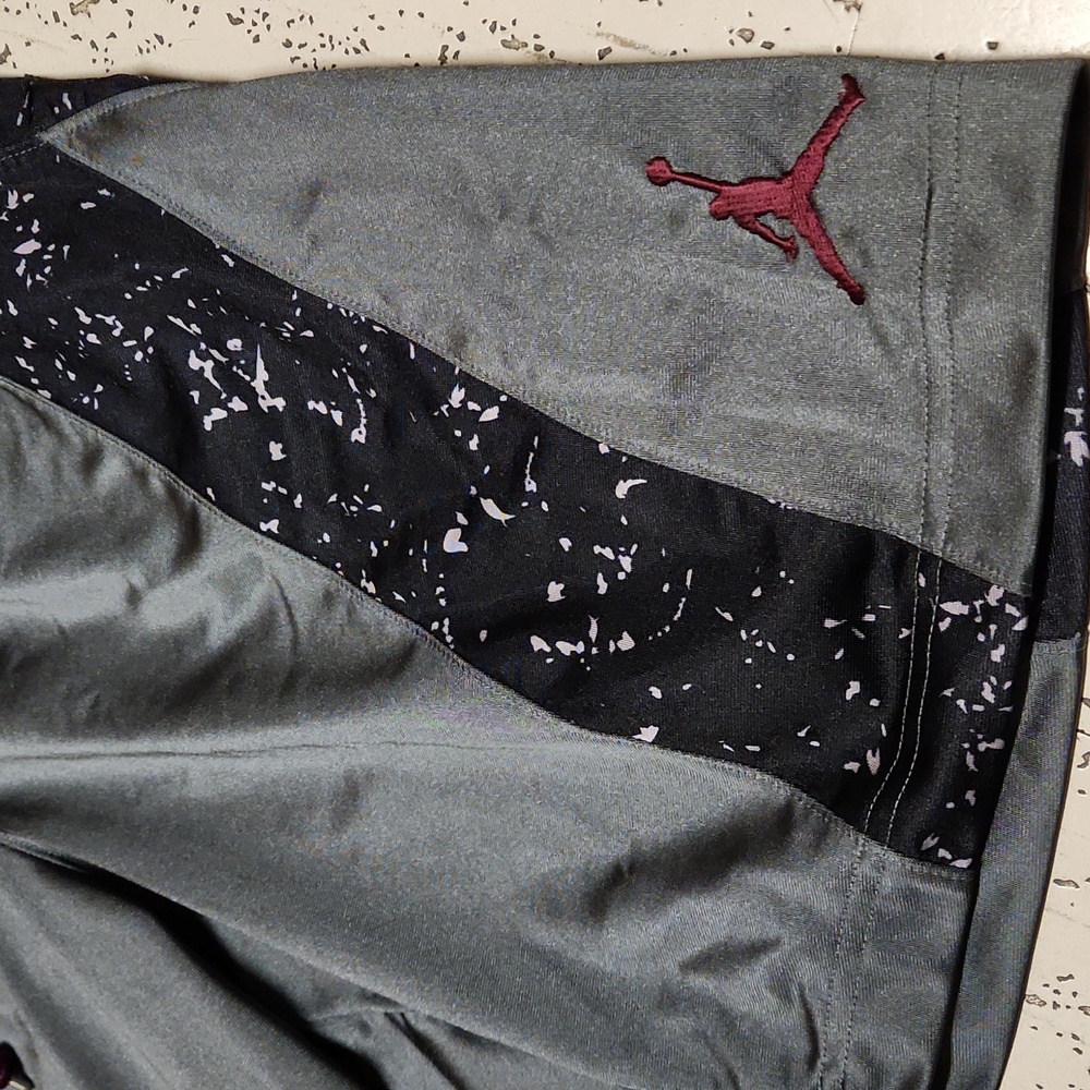 Jordan Jumpman Embroidered Speckle Basketball Shorts Y2K Gray, Purple & Black - Picture 2 of 5
